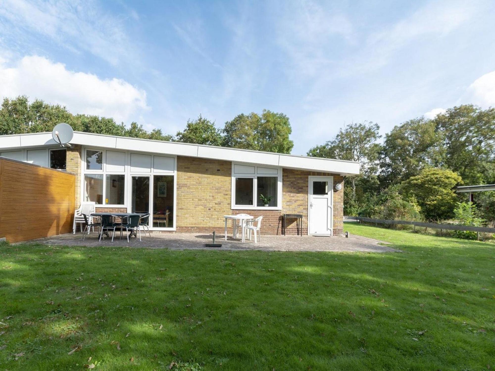 Stylish Beachside Bungalow With Patio Sint Maartensvlotbrug 외부 사진